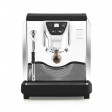 Nuova Simonelli Oscar Mood Zwart met directe wateraansluiting